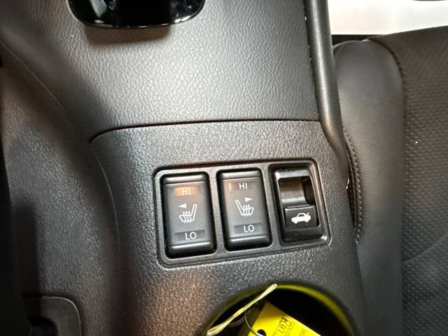 Used 2024 Nissan Z Performance w/ Heritage Edition RWD image 10