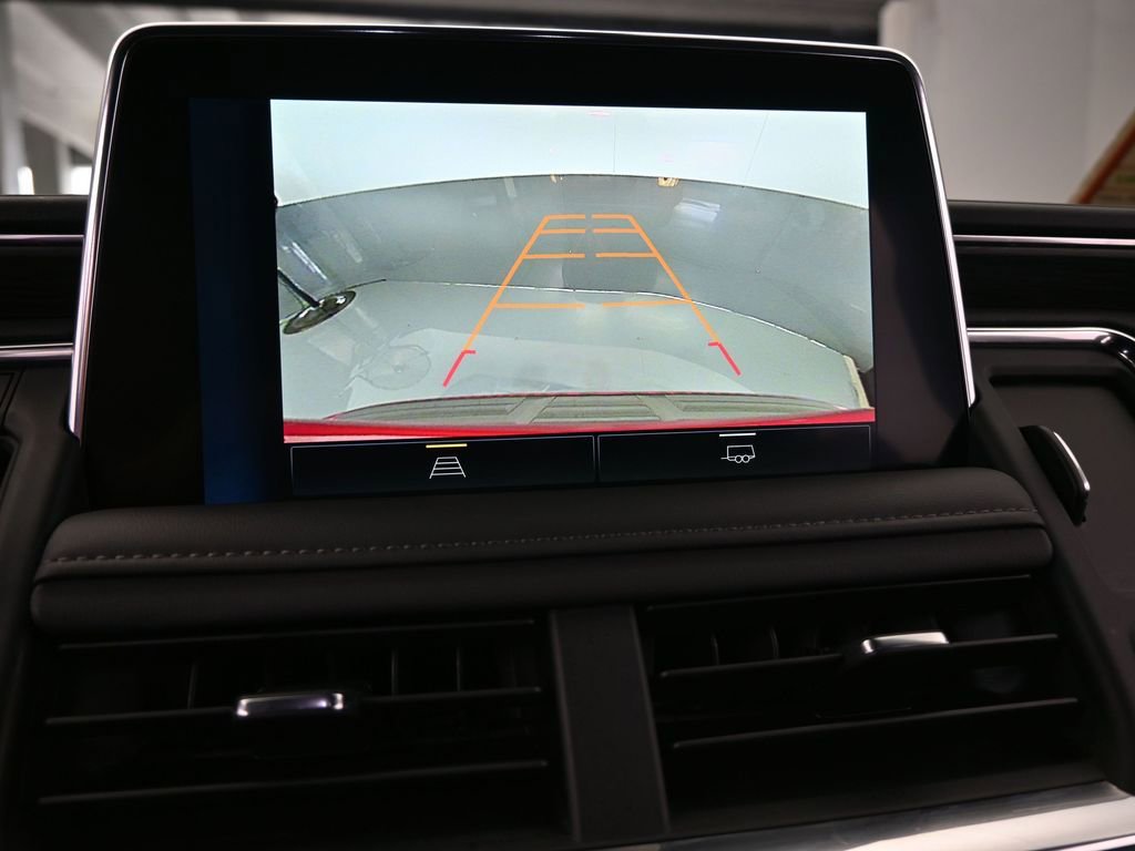 Used 2024 Chevrolet Suburban LT image 21