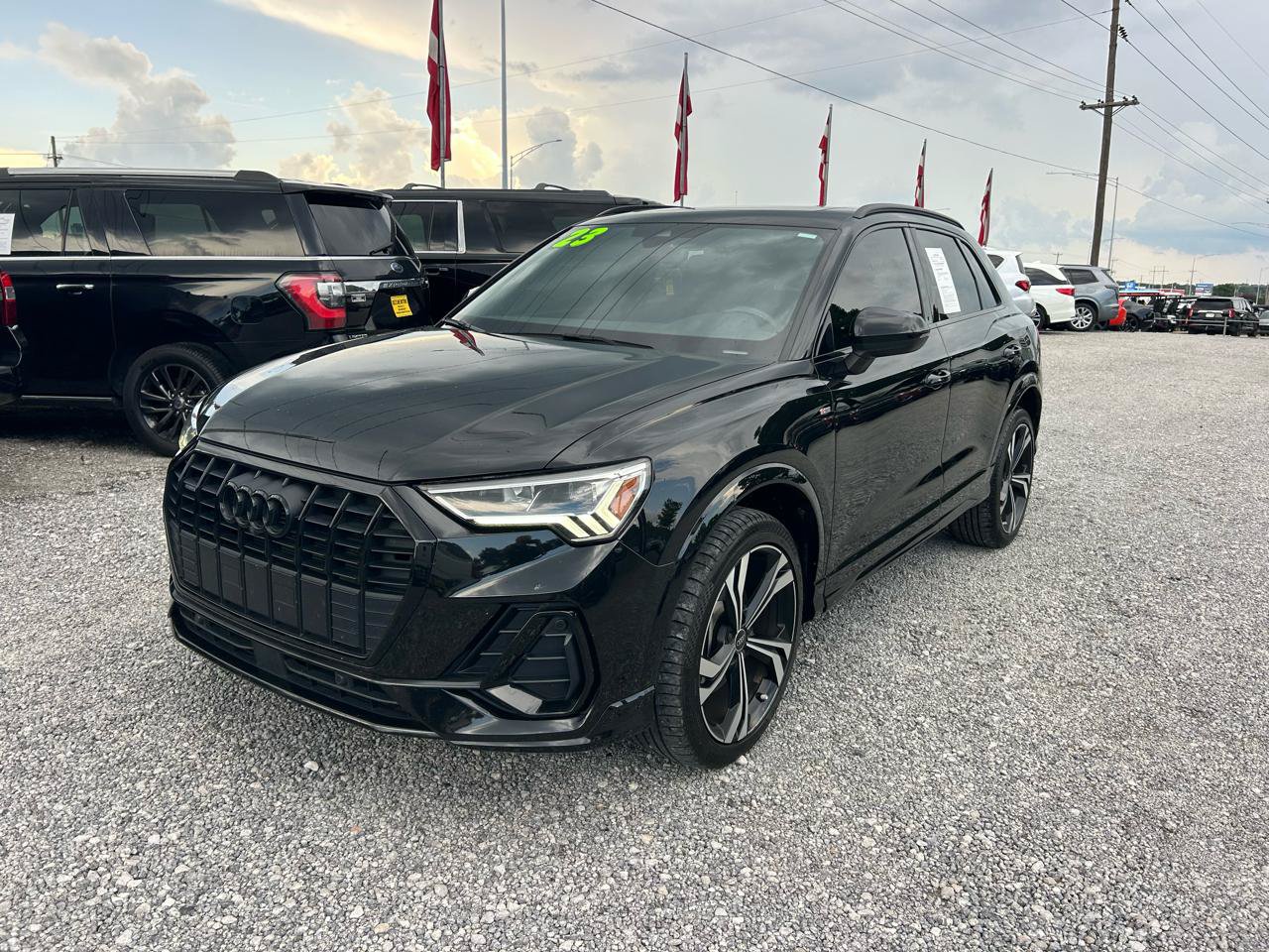 Used 2023 Audi Q3 2.0T Premium Plus w/ Premium Plus Package AWD/4WD image 17