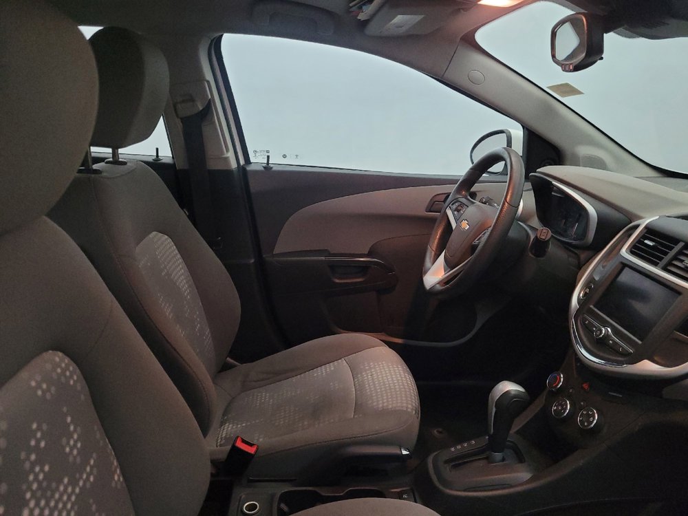 Used 2020 Chevrolet Sonic LT image 21