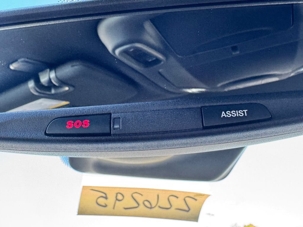 New 2027 Chrysler Pacifica Limited FWD image 23