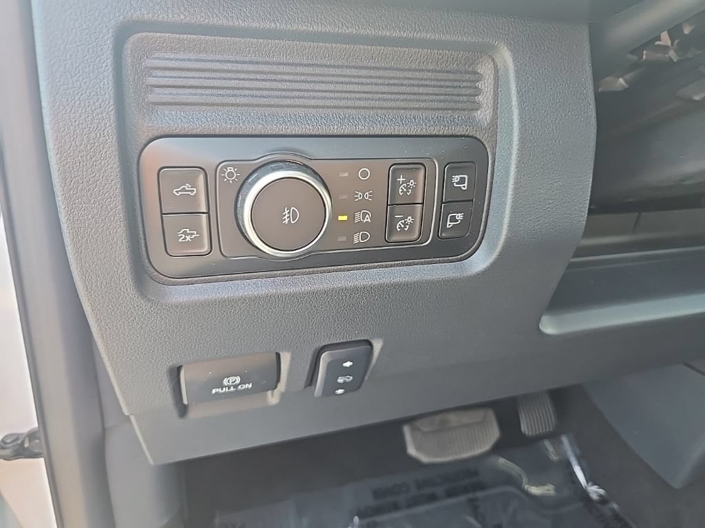 Used 2026 Ford F450 Lariat w/ FX4 Off-Road Package AWD/4WD image 11