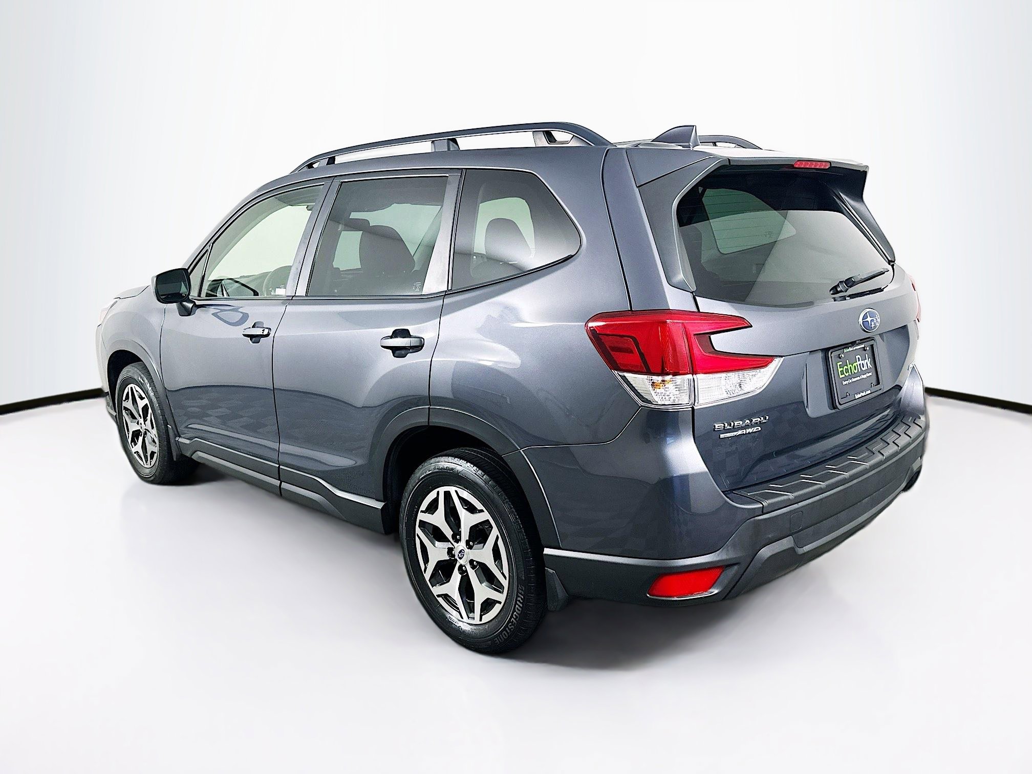 Used 2022 Subaru Forester Premium image 5
