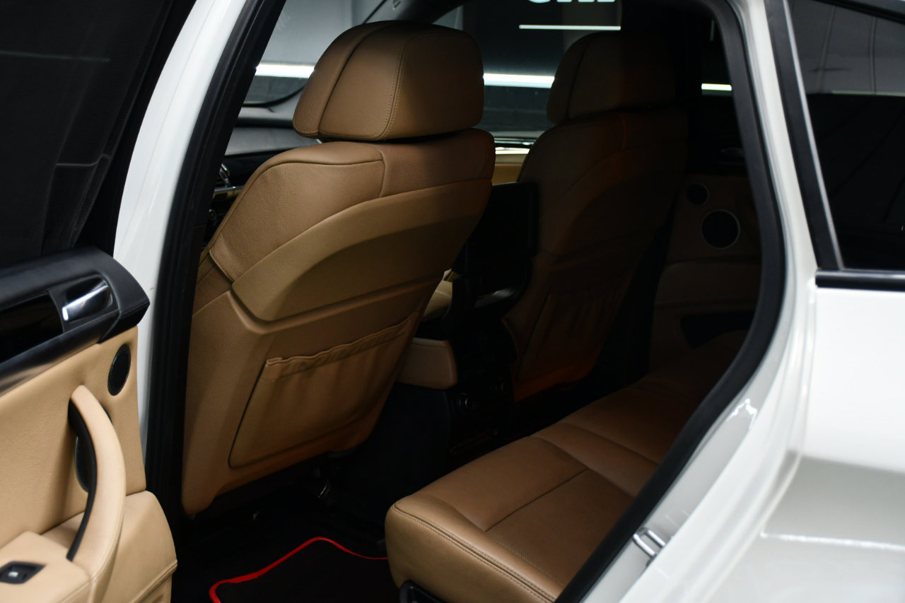 Used 2014 BMW X6 M image 34