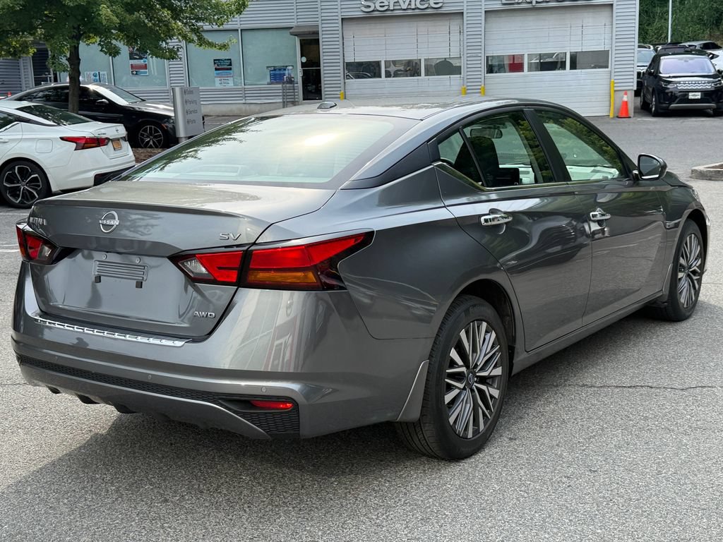 Used 2023 Nissan Altima 2.5 SV AWD/4WD image 6