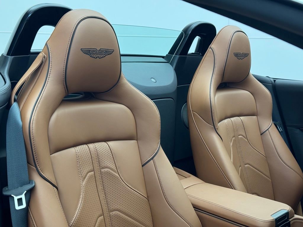 New 2026 Aston Martin V8 Vantage Roadster image 50