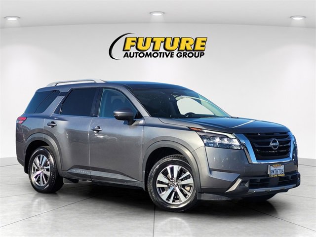 Certified 2022 Nissan Pathfinder SL