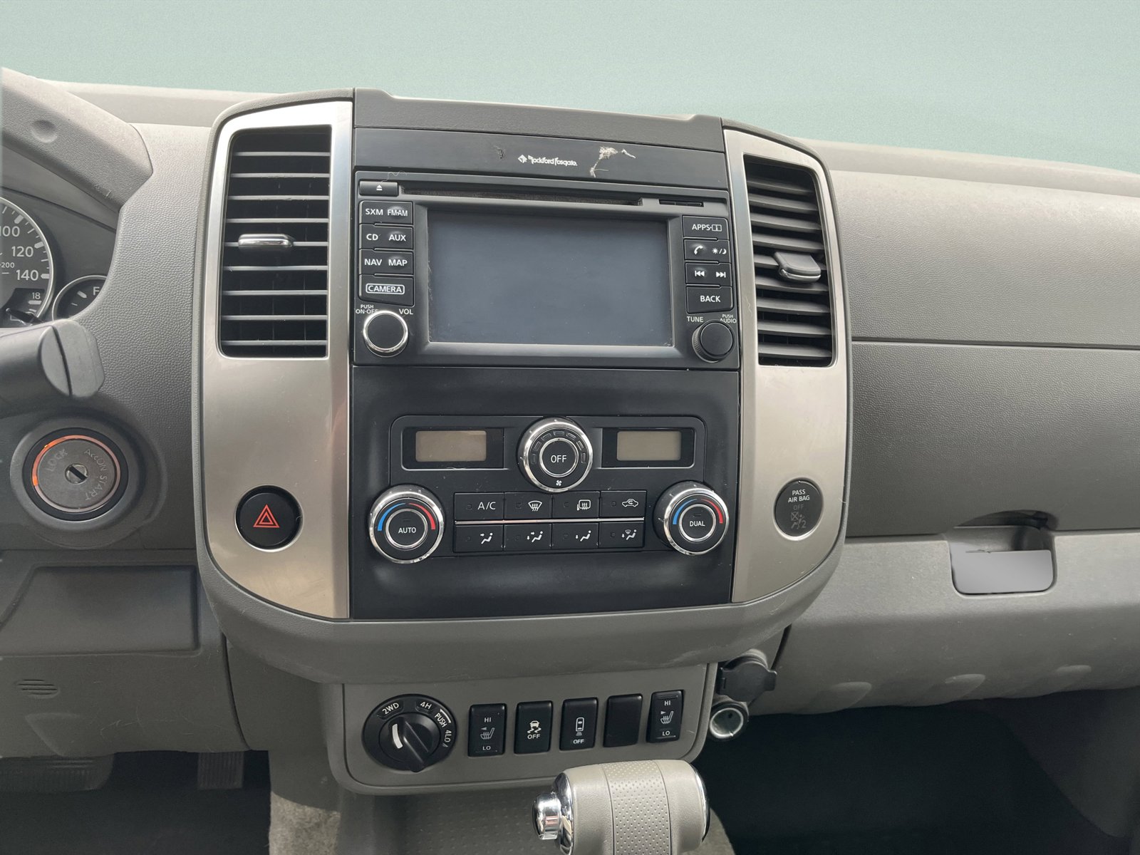 Used 2015 Nissan Frontier SL AWD/4WD image 13