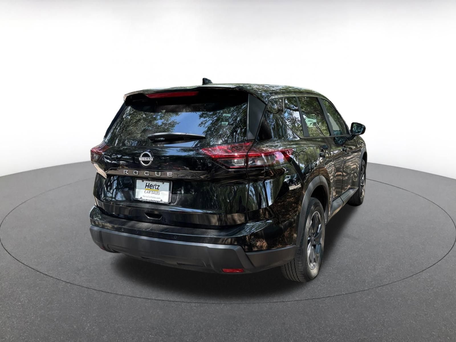 Used 2025 Nissan Rogue SV FWD image 7