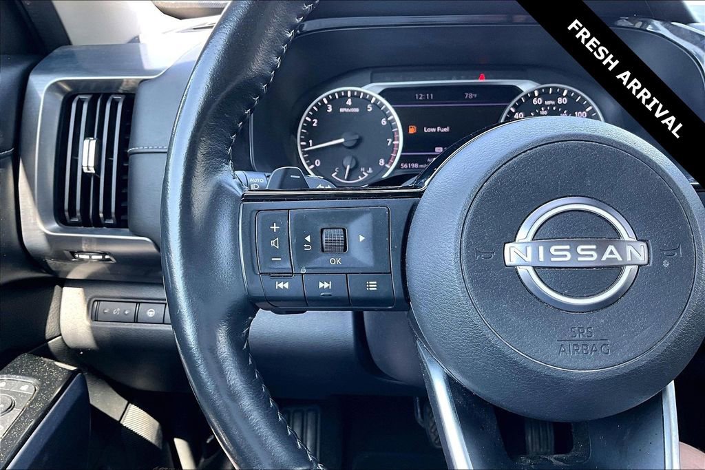 Used 2022 Nissan Pathfinder SL AWD/4WD image 11