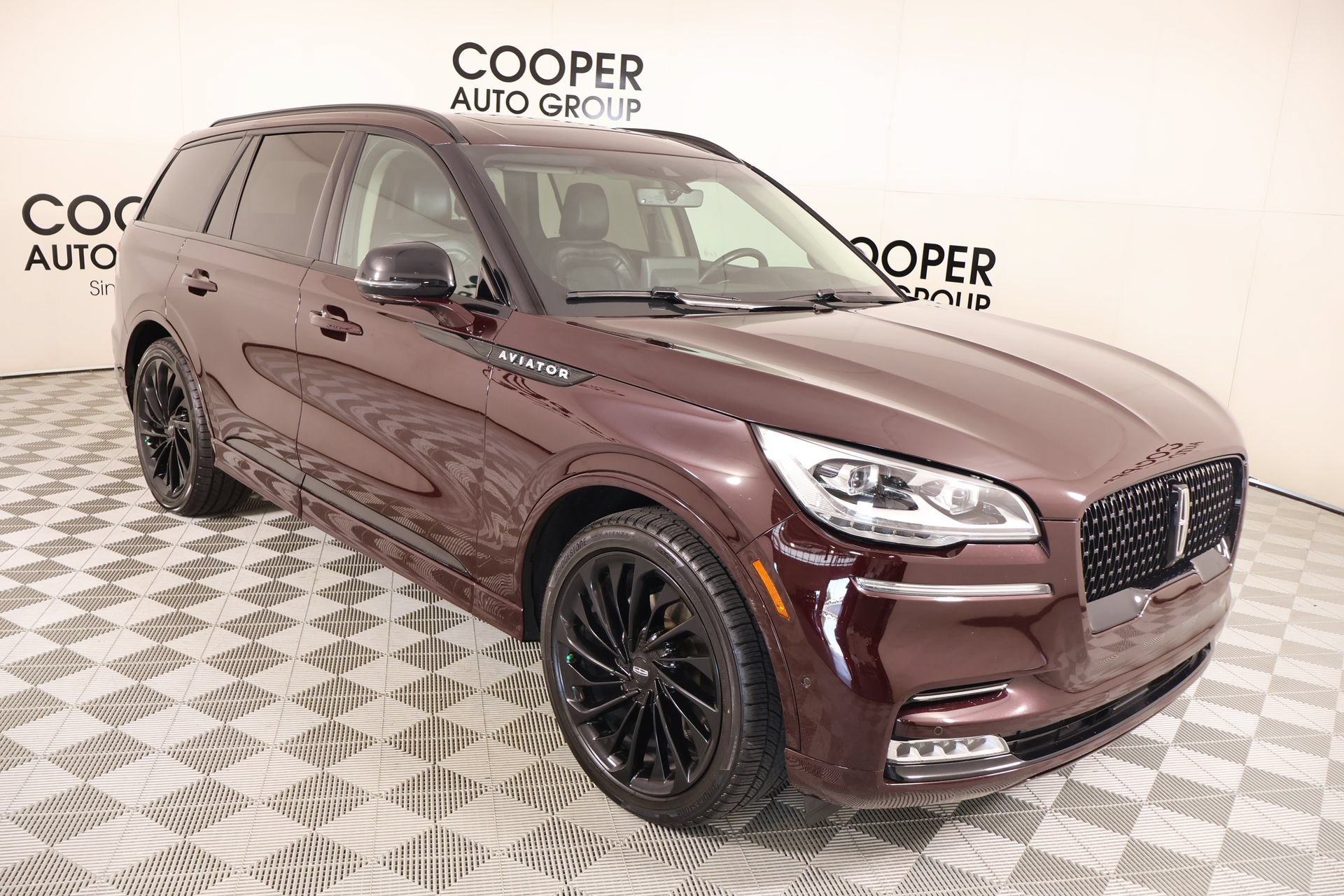 Certified 2023 Lincoln Aviator Reserve w/ Equipment Group 201A AWD/4WD image 1