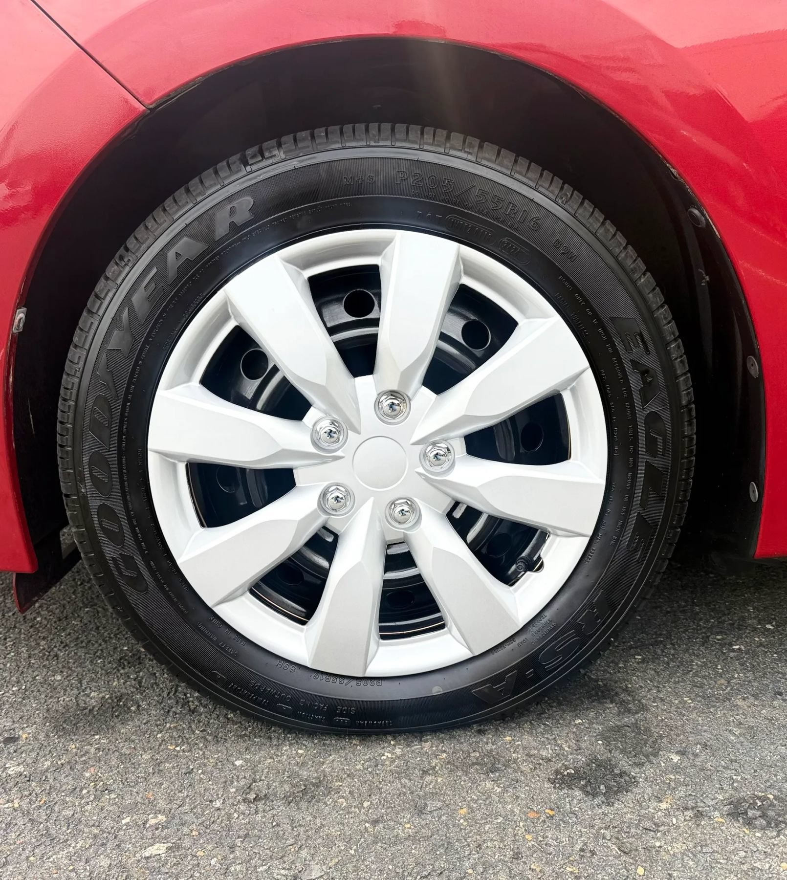 Used 2015 Toyota Corolla LE FWD image 43