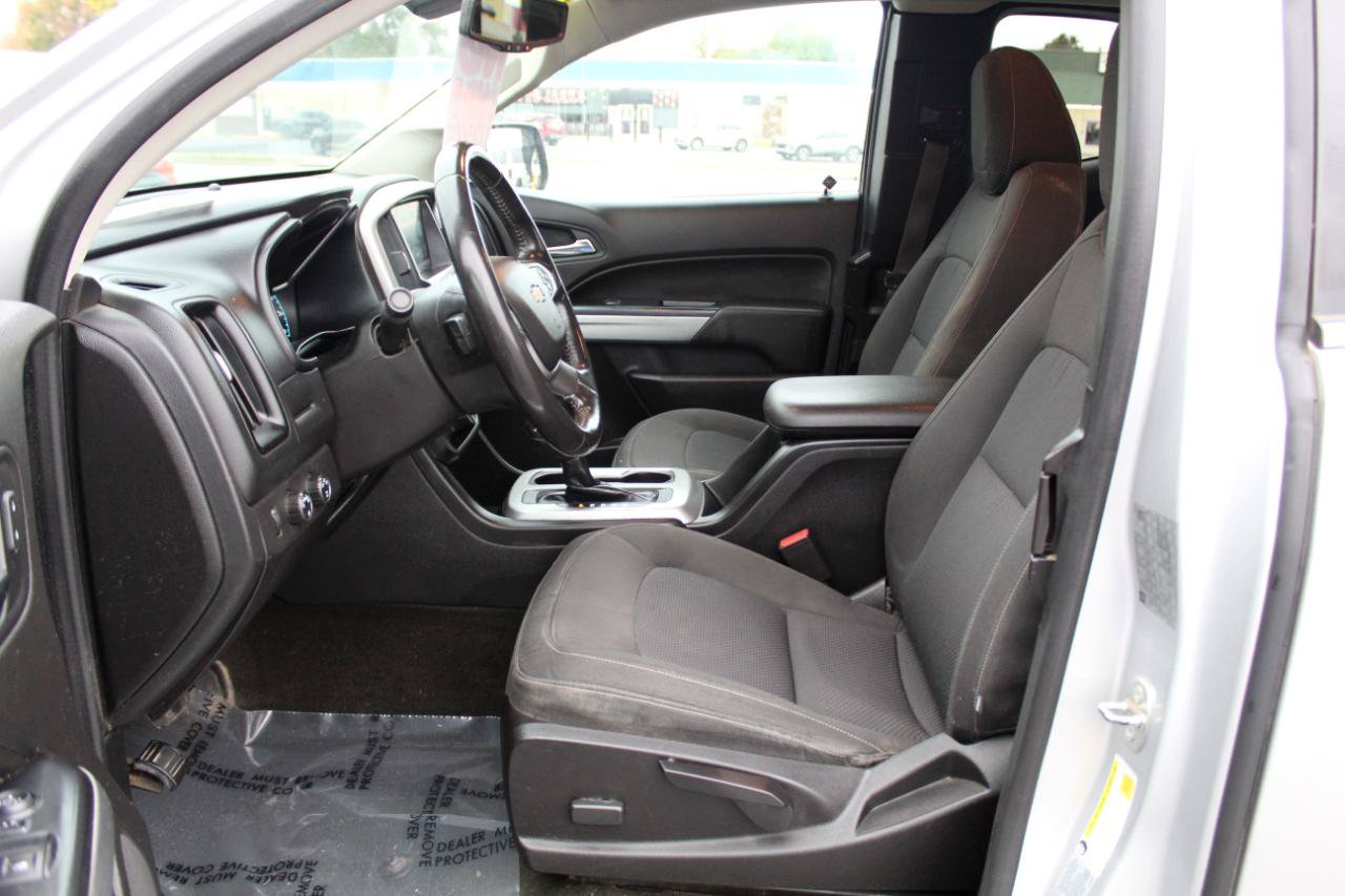 Used 2016 Chevrolet Colorado LT AWD/4WD image 9