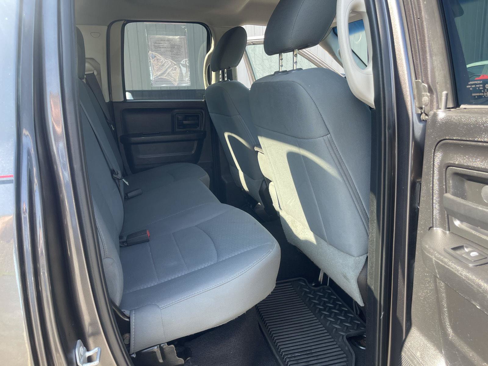 Used 2015 RAM 1500 ST AWD/4WD image 12