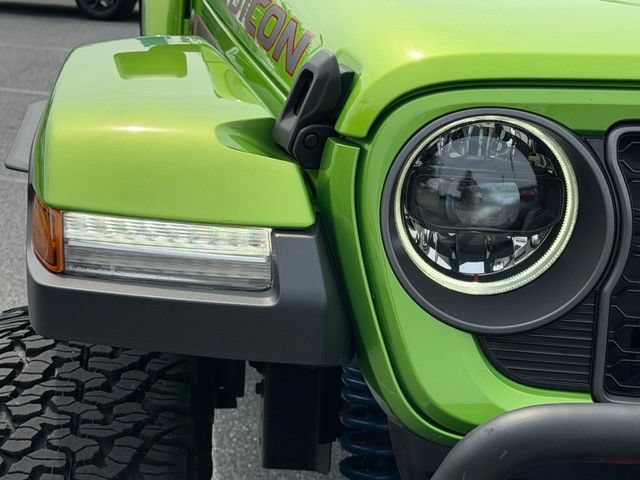 Used 2025 Jeep Wrangler Unlimited Rubicon AWD/4WD image 16