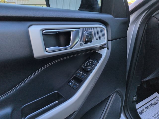 Used 2020 Ford Explorer Limited w/ Class III Trailer Tow Package AWD/4WD image 11