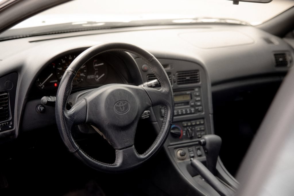 Used 1999 Toyota Celica GT w/ Upgrade Value Pkg FWD image 10