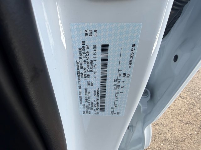 New 2026 Ford F550 4x4 Crew Cab image 8