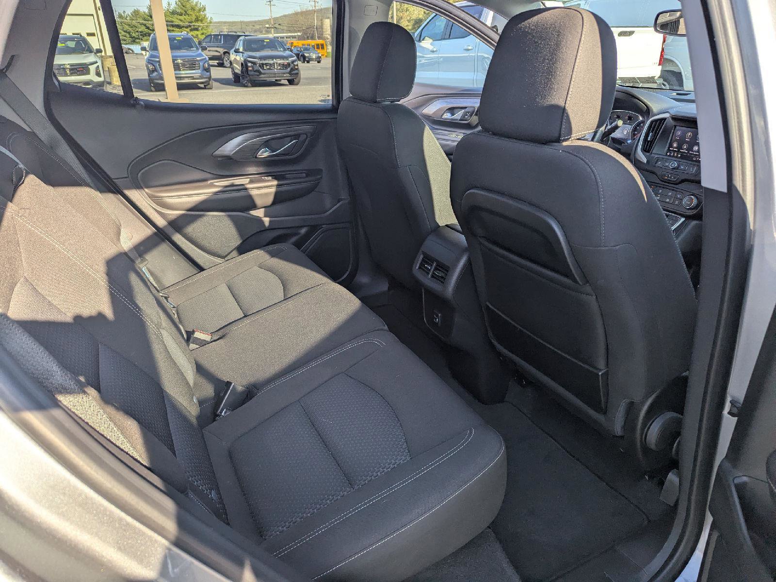 Used 2023 GMC Terrain SLE w/ Elevation Edition AWD/4WD image 31