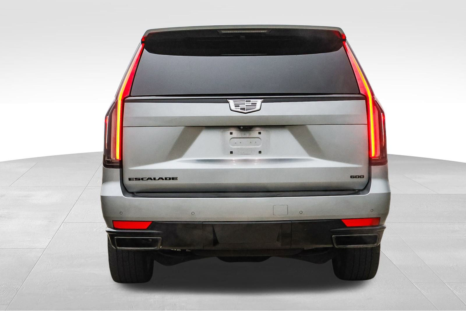 Used 2023 Cadillac Escalade Sport Platinum w/ LPO, ONYX Package image 6