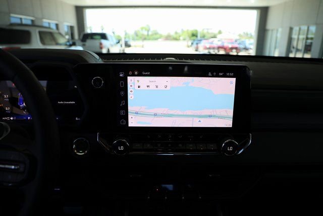 New 2025 Chevrolet Colorado Trail Boss w/ Midnight Edition image 15