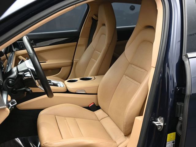 Used 2019 Porsche Panamera 4 w/ Premium Package image 9