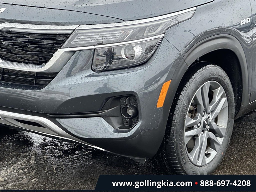 Certified 2022 Kia Seltos S image 6