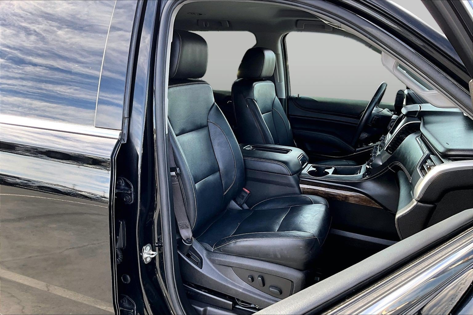 Used 2017 Chevrolet Tahoe LT AWD/4WD image 7