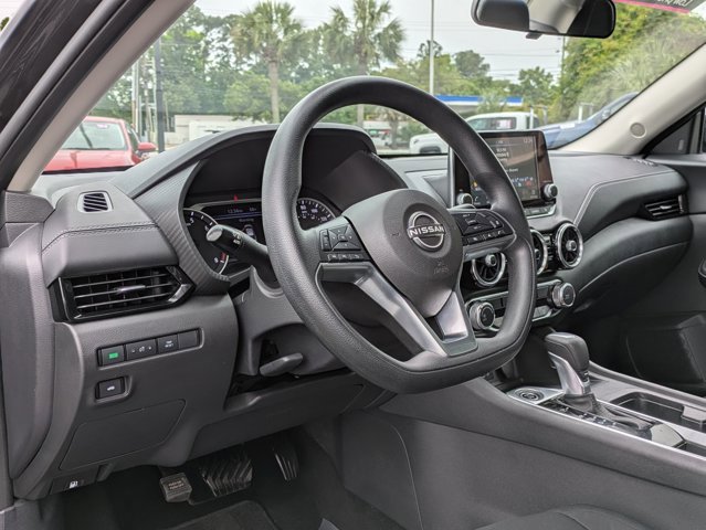 Used 2024 Nissan Sentra SV FWD image 11