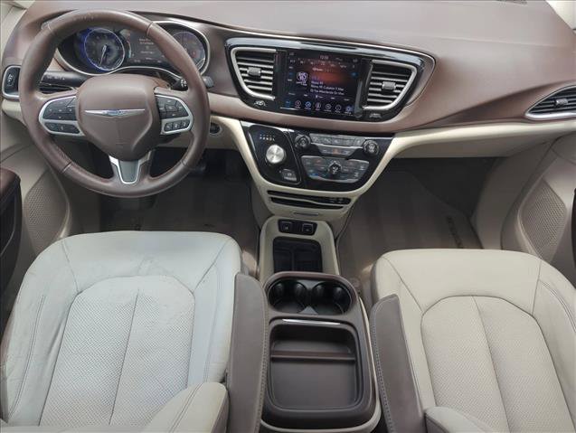 Used 2018 Chrysler Pacifica Touring-L w/ Advanced Safetytec Group FWD image 17