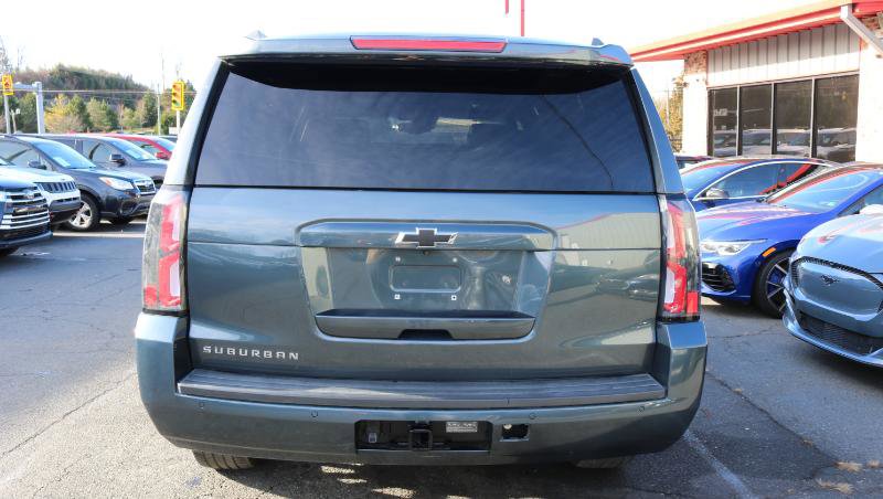 Used 2019 Chevrolet Suburban LT image 7