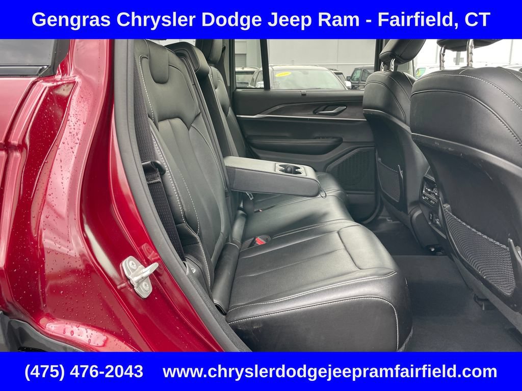 Used 2023 Jeep Grand Cherokee Limited w/ Luxury Tech Group II AWD/4WD image 21
