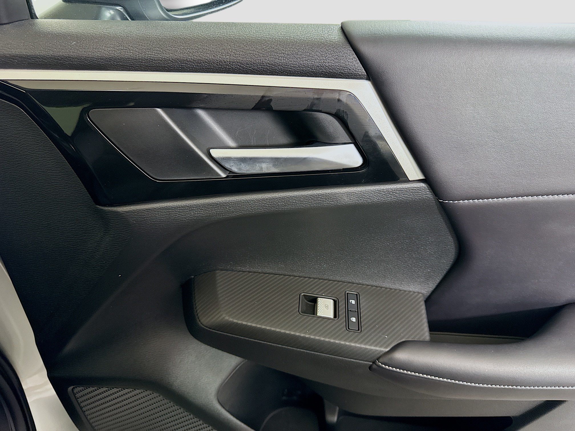 Used 2024 Mitsubishi Outlander SE FWD image 31
