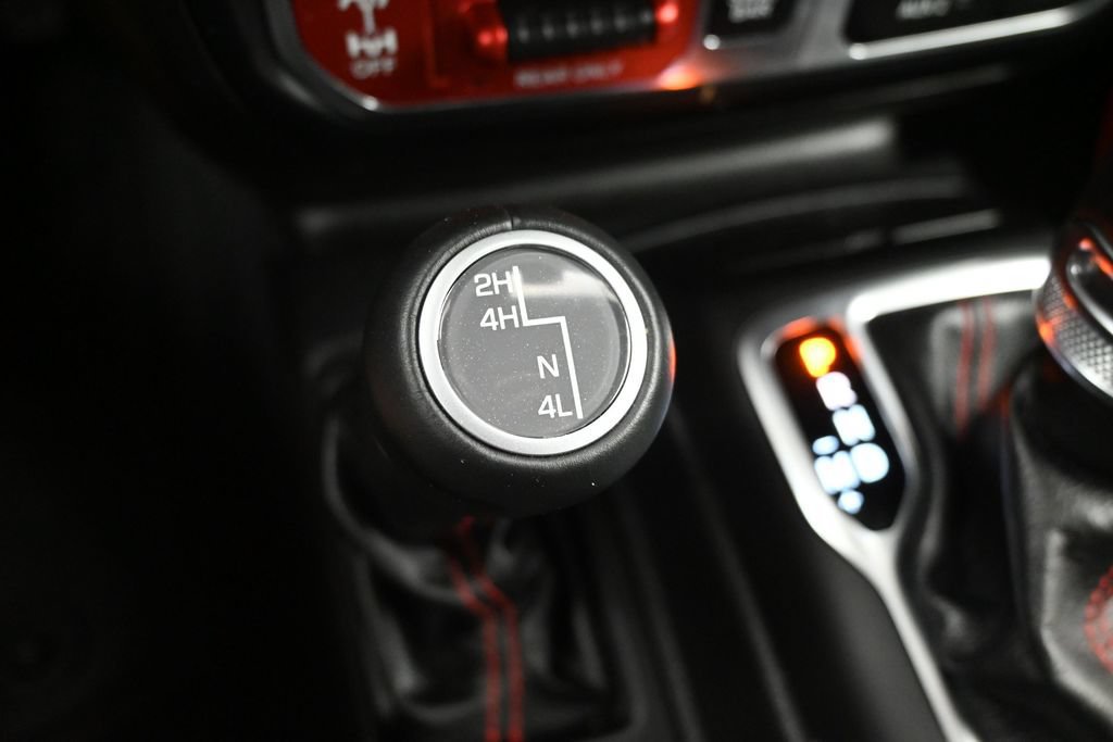 Used 2019 Jeep Wrangler Unlimited Rubicon AWD/4WD image 18