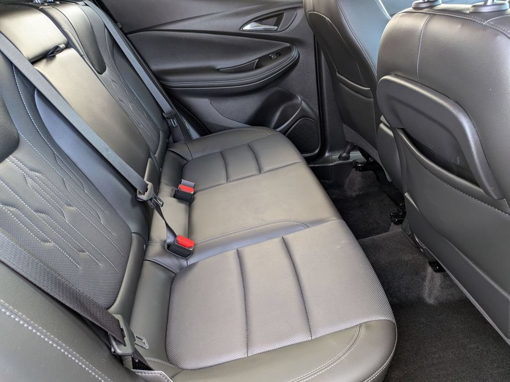 Used 2024 Buick Encore GX Avenir AWD/4WD image 31