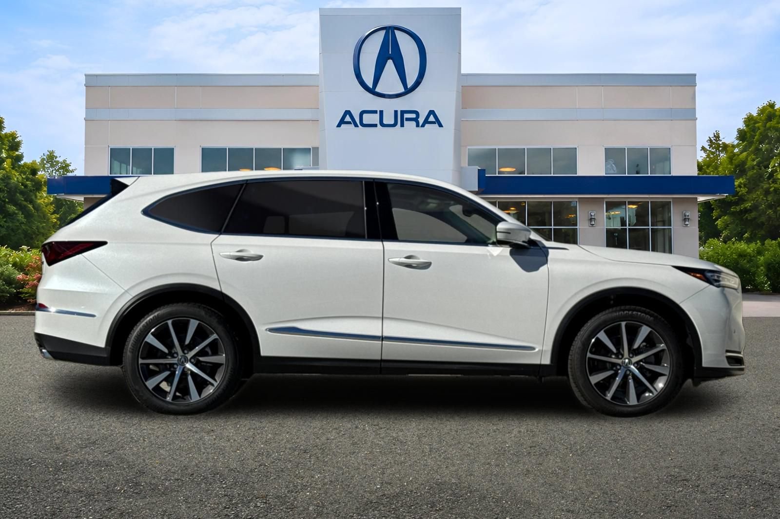 New 2026 Acura MDX w/ Technology Package AWD/4WD image 2