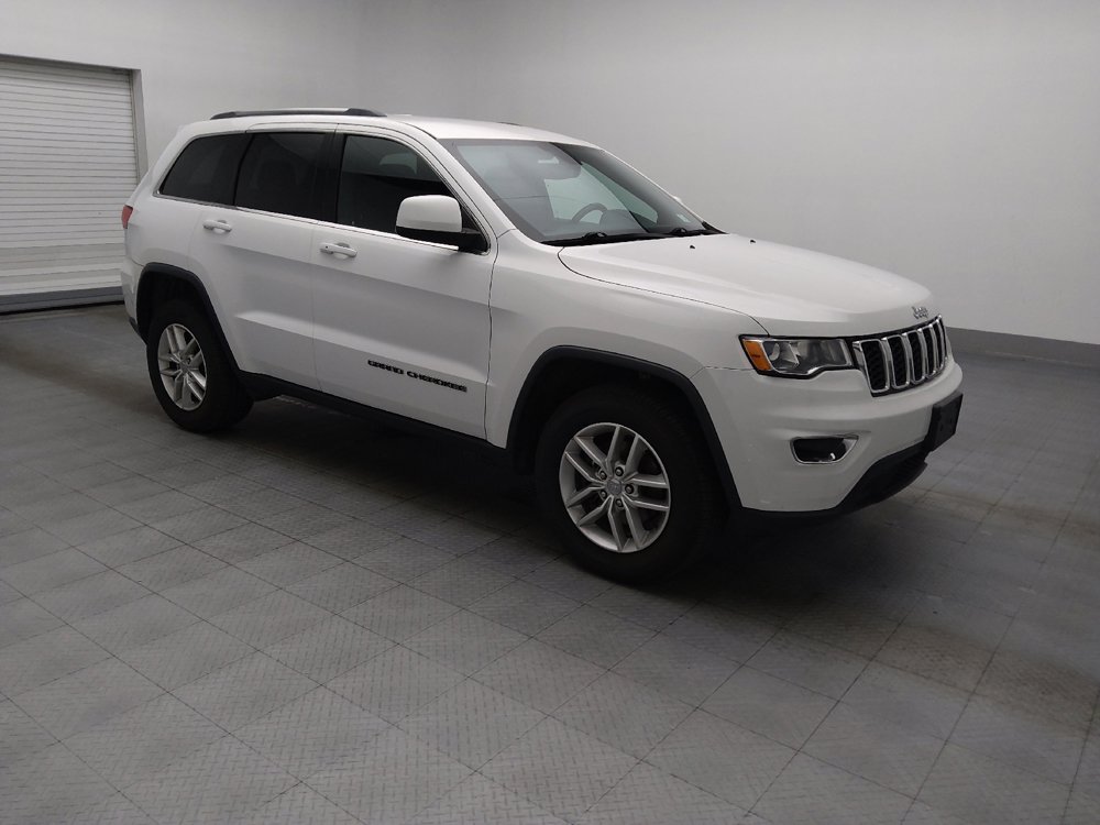 Used 2018 Jeep Grand Cherokee Laredo AWD/4WD image 11