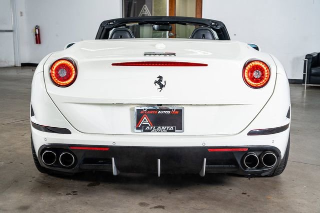 Used 2016 Ferrari California T RWD image 28