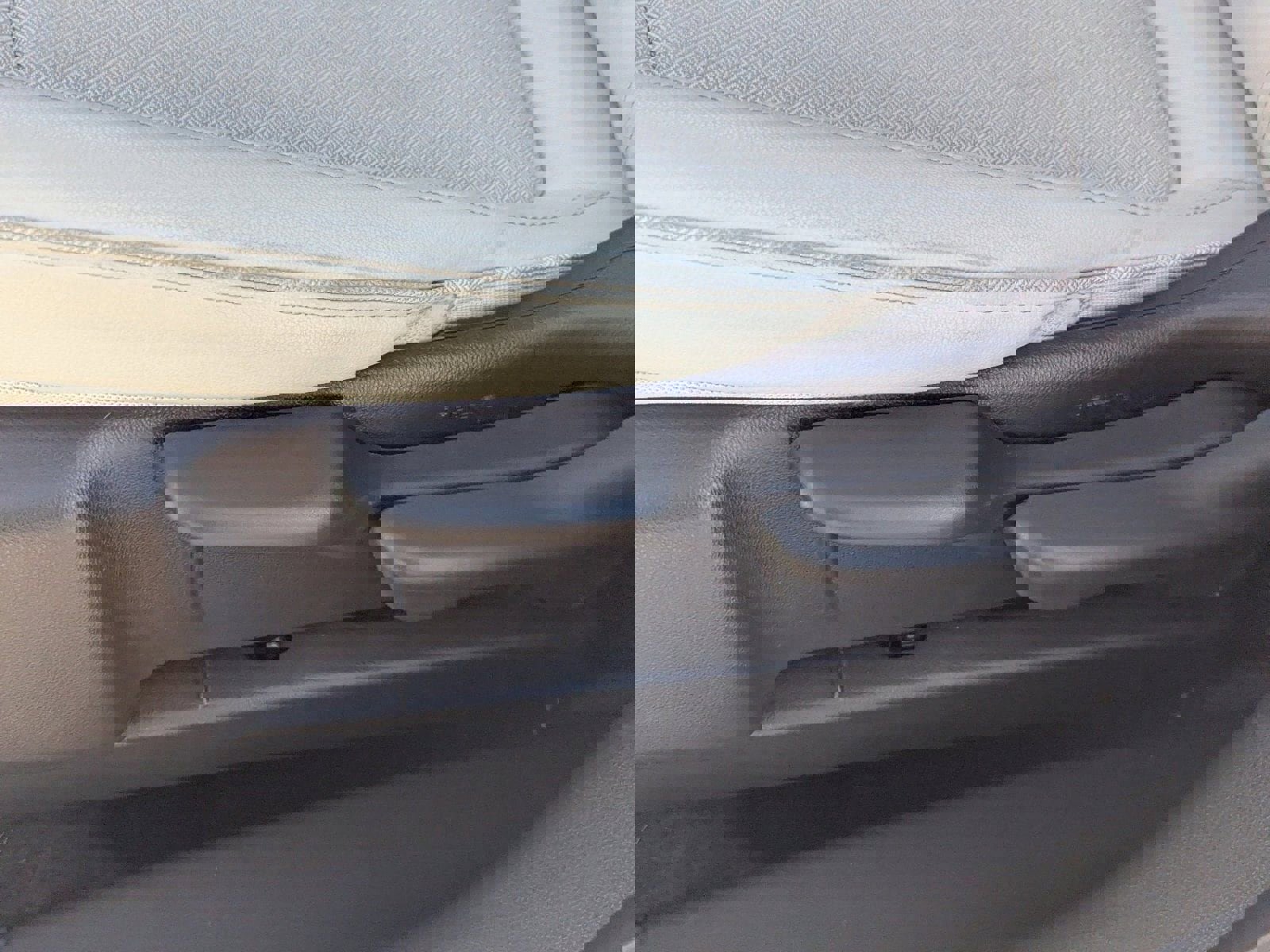 Used 2024 Buick Encore GX Preferred w/ Advanced Technology Package image 24