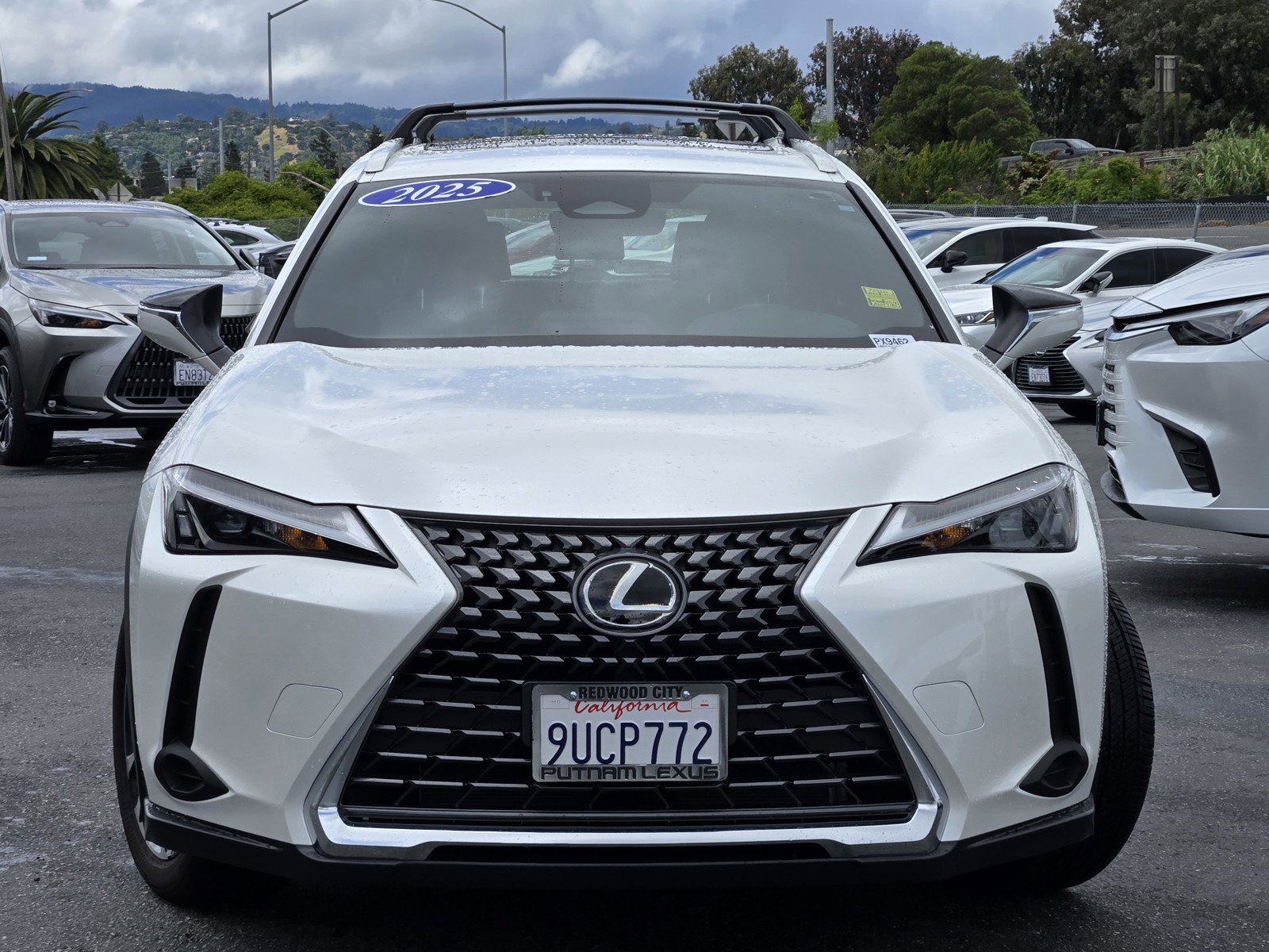 Certified 2025 Lexus UX 300h FWD w/ Accessory Package (Z2) image 2