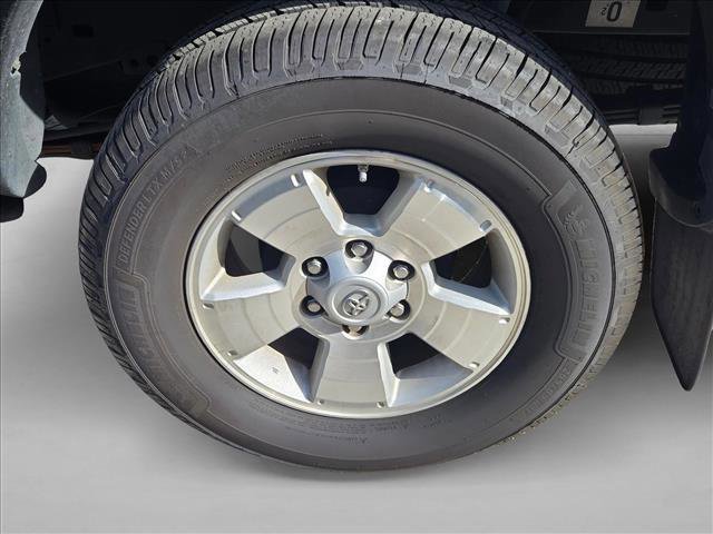 Used 2014 Toyota Tacoma PreRunner w/ TRD Sport Package image 15