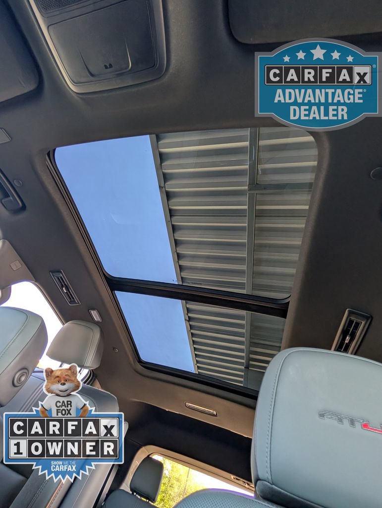 Used 2024 GMC Acadia AT4 w/ Luxury Package AWD/4WD image 14
