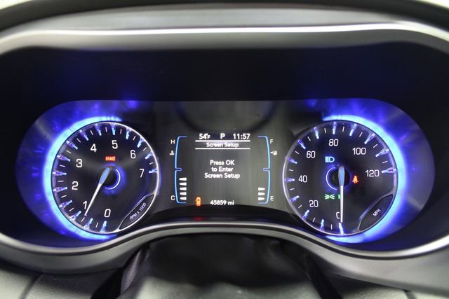 Used 2020 Chrysler Pacifica Touring w/ S Appearance Package image 9