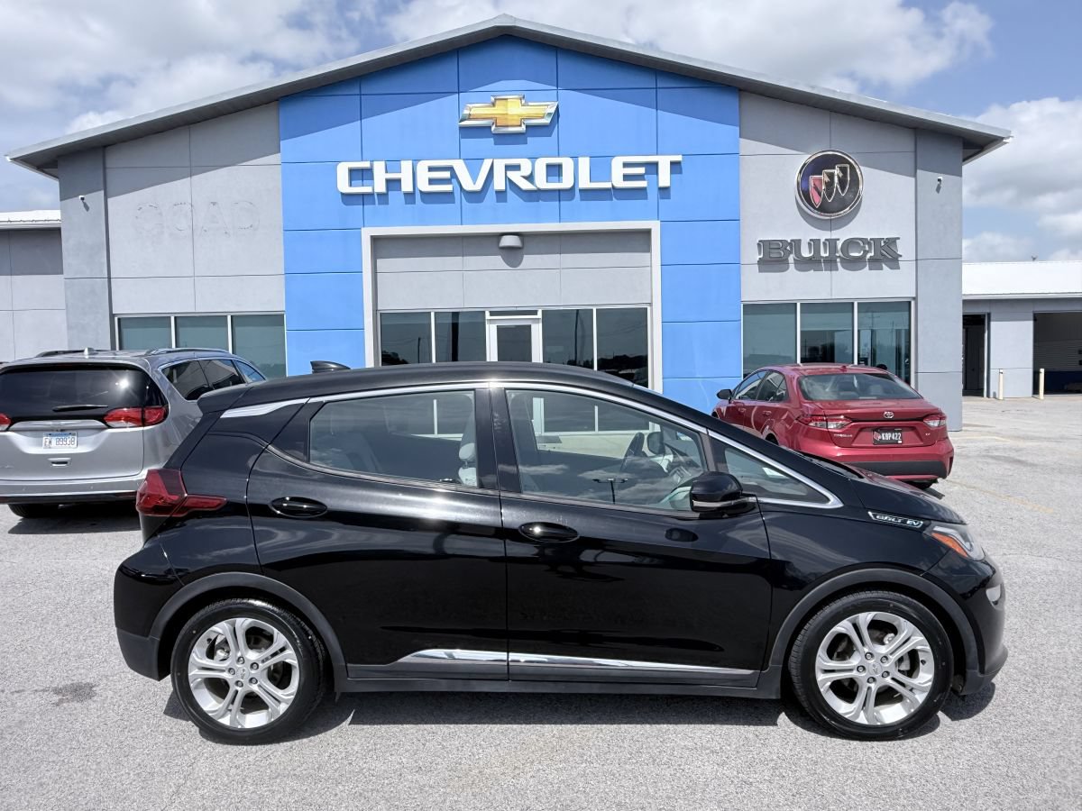 Used 2017 Chevrolet Bolt LT FWD image 3