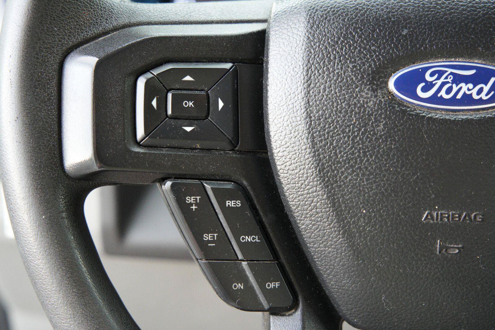 Used 2023 Ford E-350 and Econoline 350 Super Duty w/ Power Windows & Locks Group RWD image 39