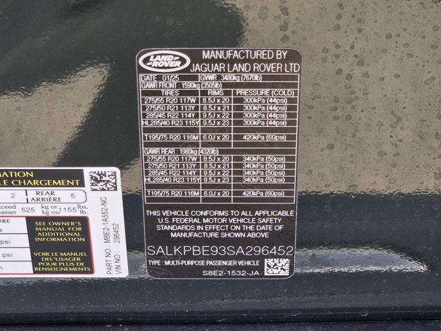 Used 2025 Land Rover Range Rover Long Wheelbase SE AWD/4WD image 22