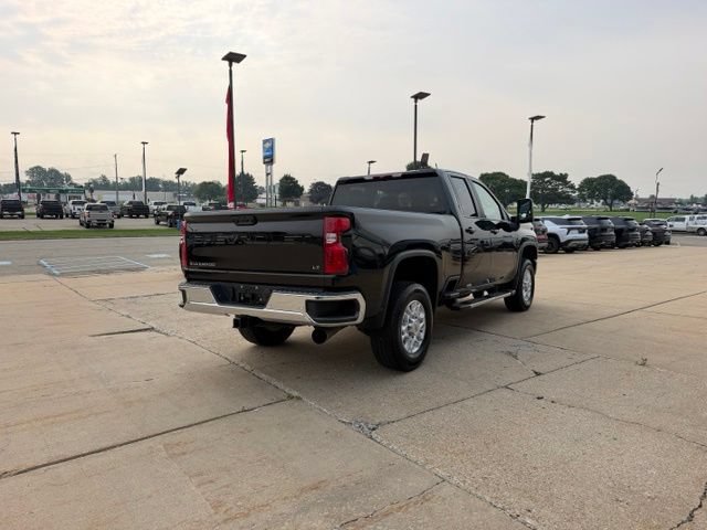 Used 2022 Chevrolet Silverado 2500 LT w/ Convenience Package AWD/4WD image 5