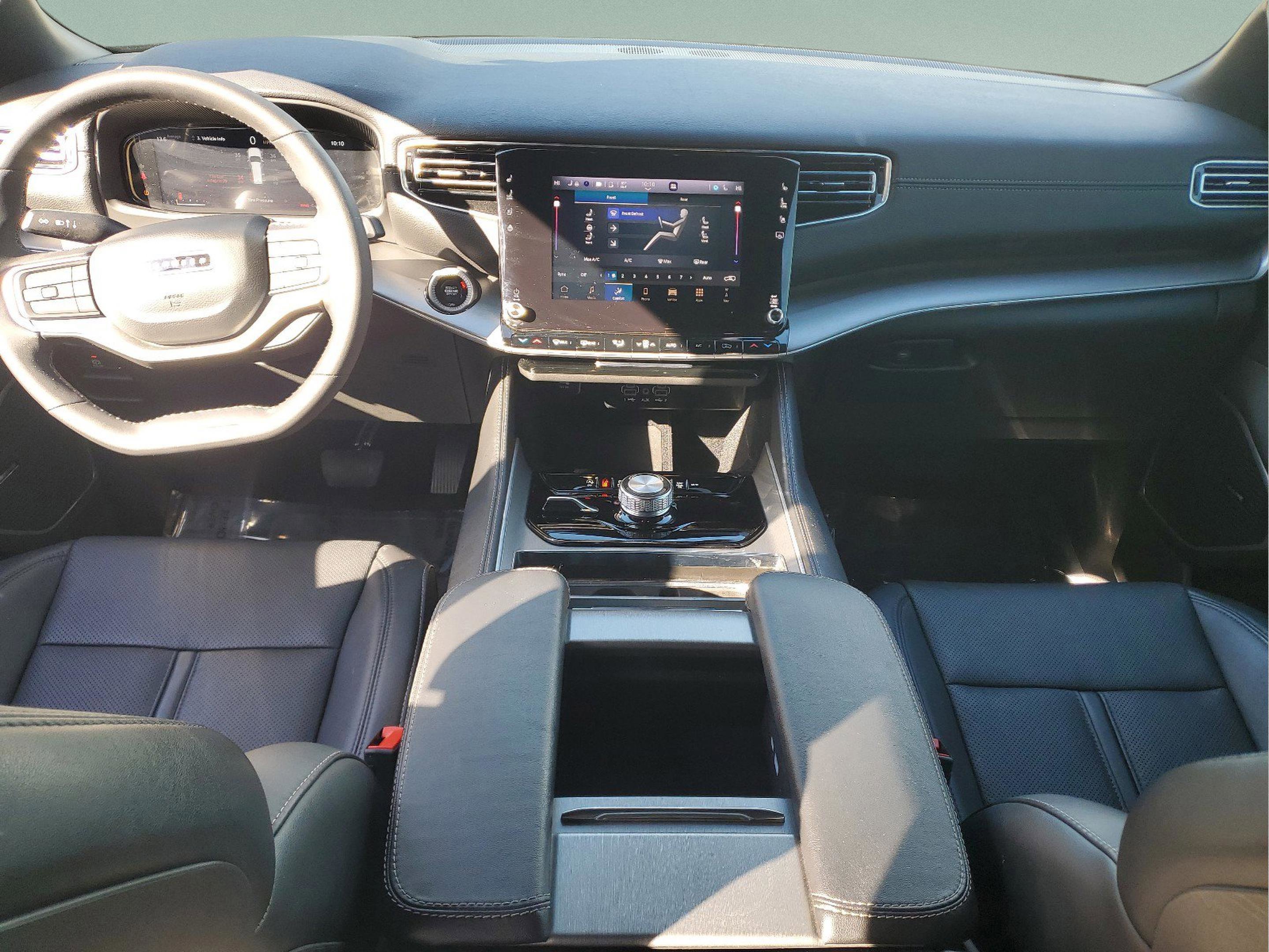 Certified 2025 Jeep Wagoneer Series II image 10