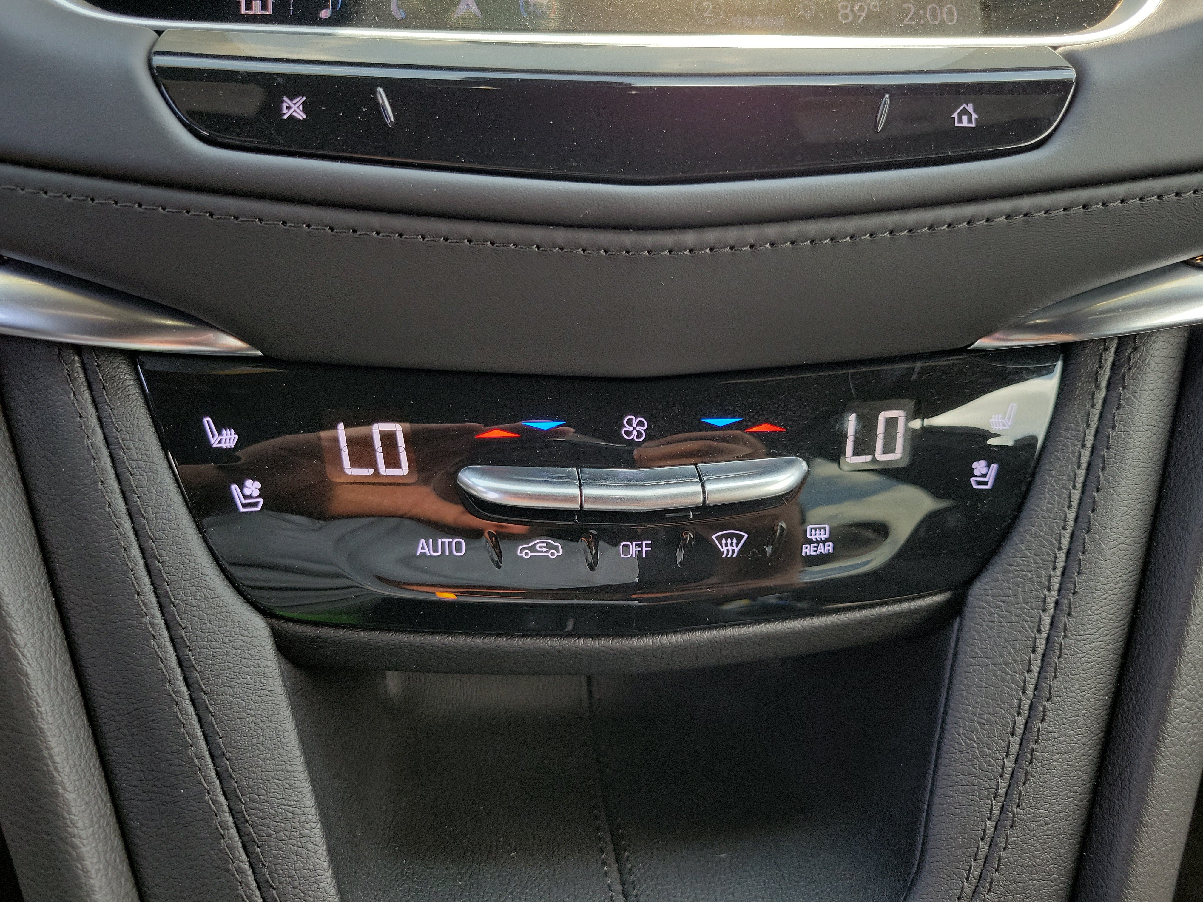 Certified 2022 Cadillac XT5 Sportv w/ Platinum Package AWD/4WD image 23