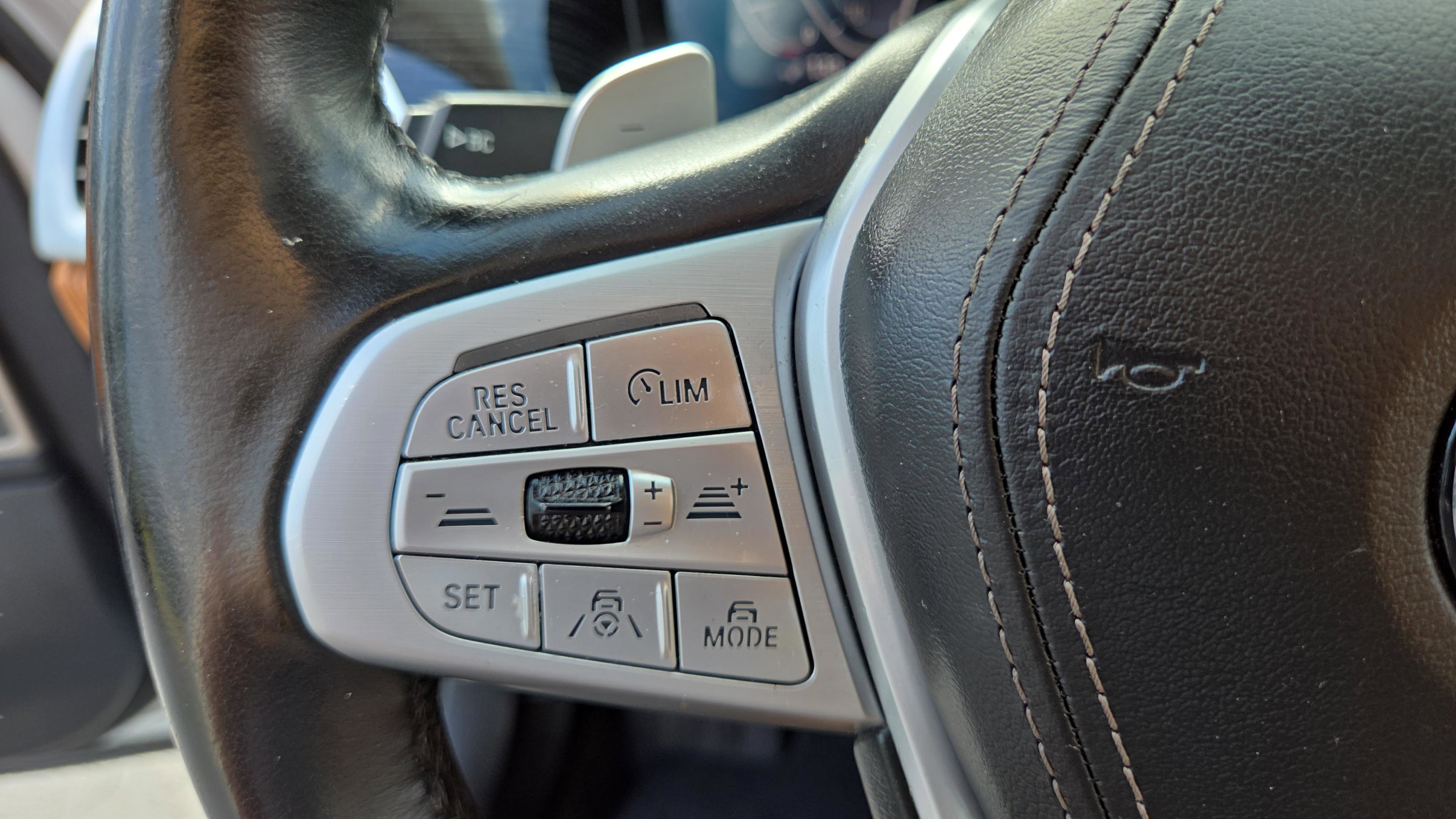 Used 2020 BMW 745e xDrive image 12